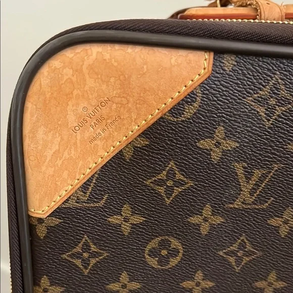 Louis Vuitton Authentic Pegas 55 Suitcase - Picture 3 of 16